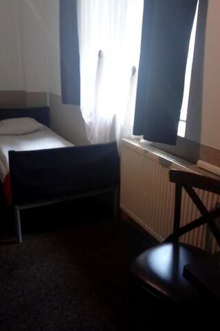Отели типа «постель и завтрак» Home Traveller Освенцим Двухместный номер с 1 кроватью и собственной ванной комнатой-2